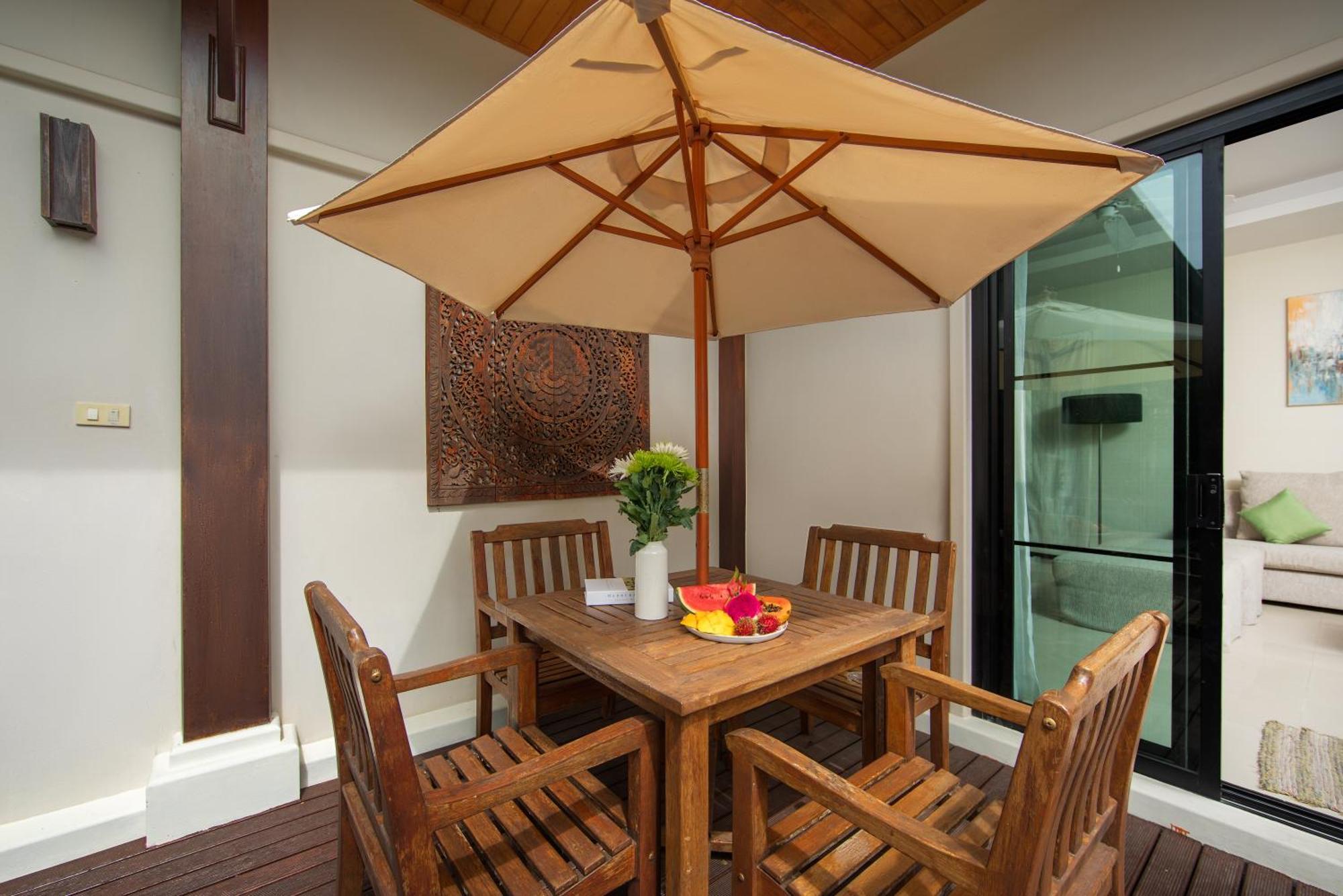 Villa Savu| 3 Bedroom Private Pool Villa In Popular Location Near Naiharn Beach Nai Harn Exterior photo